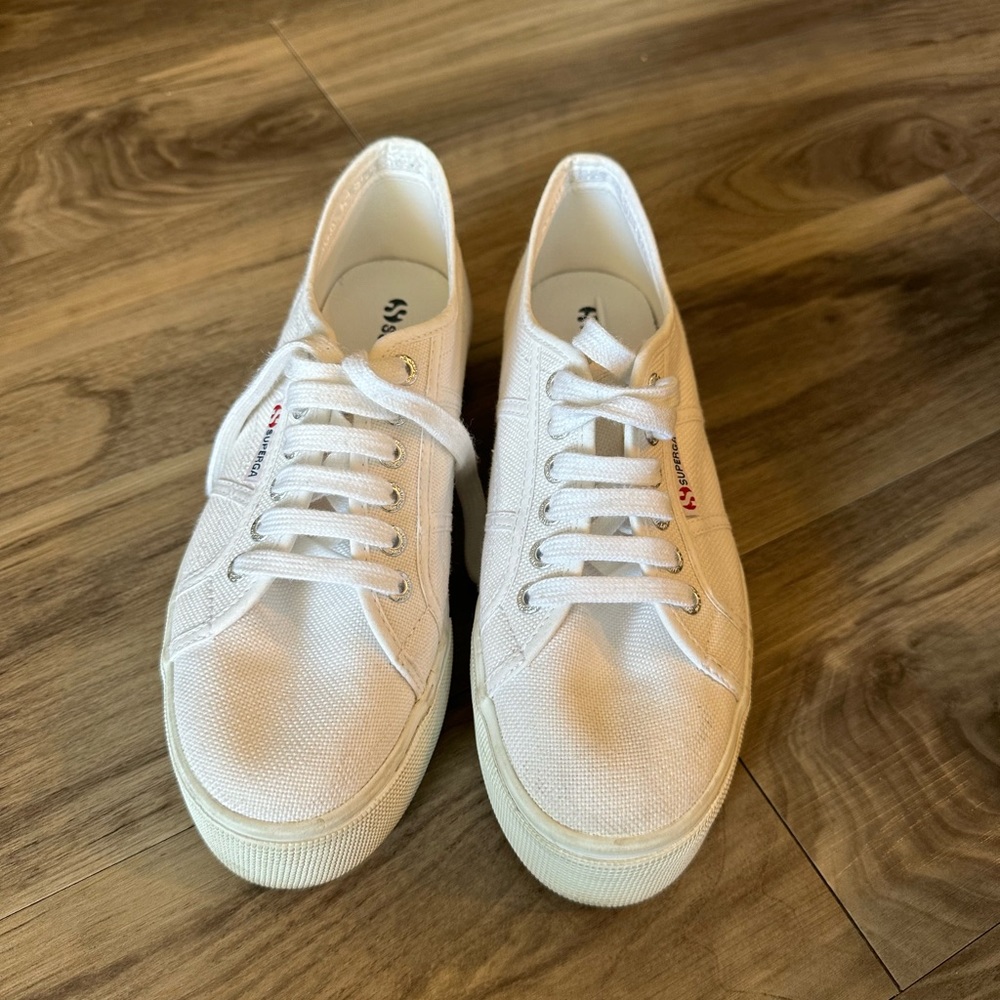 Superga platform sneaker size 39/8.5